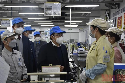 Liên đoàn Lao động thành phố Hà Nội kiểm tra, nắm bắt tình hình lao động sau Tết.