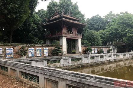 Văn Miếu, địa điểm quen thuộc của Ngày thơ Việt Nam hằng năm.