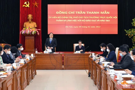 Đồng chí Trần Thanh Mẫn phát biểu ý kiến tại buổi làm việc. (Ảnh: THỦY NGUYÊN)