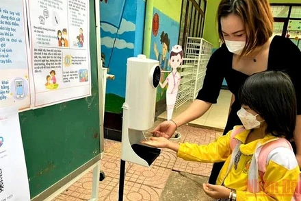 Từ ngày 21/2, thành phố Buôn Ma Thuột tạm dừng dạy học trực tiếp đối với bậc mầm non, tiểu học và lớp 6 trên địa bàn để phòng, chống dịch Covid-19.