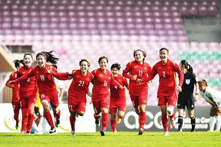 Niềm vui của các nữ cầu thủ khi giành tấm vé tham dự World Cup 2023. (Ảnh: AFC)