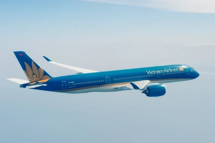 Không chỉ được đánh giá cao bởi dịch vụ chuyên nghiệp, đẳng cấp quốc tế, Vietnam Airlines còn được hành khách yêu mến nhờ nỗ lực thực hiện thành công các nhiệm vụ quốc gia, trách nhiệm xã hội...