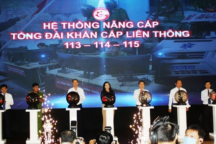Lãnh đạo TP Hồ Chí Minh nhấn nút ra mắt Hệ thống nâng cấp tổng đài khẩn cấp liên thông 113-114-115.