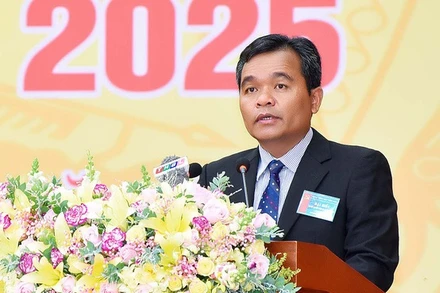 Đồng chí Hồ Văn Niên, Ủy viên Dự khuyết BCH T.Ư Đảng (khóa XII) tái đắc cử chức Bí thư Tỉnh ủy Gia Lai, nhiệm kỳ 2020-2025.