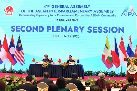 Phiên toàn thể thứ hai, Đại hội đồng AIPA 41. Ảnh: DUY LINH