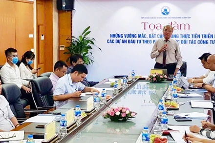 Quang cảnh tọa đàm.