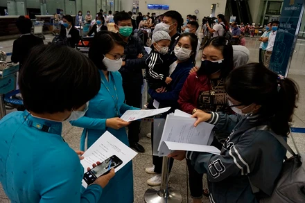 Vietnam Airlines bay thương mại quốc tế thường lệ đầu tiên sau Covid-19