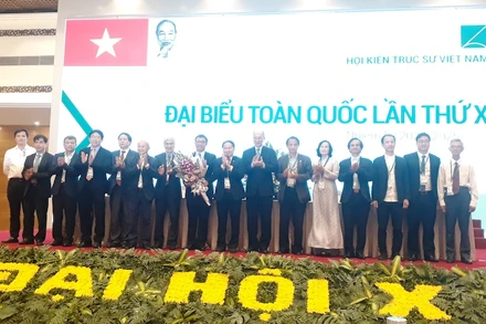 Ra mắt Ban Thường vụ Hội Kiến trúc sư khóa 10.