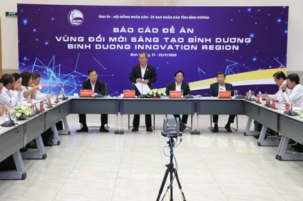 Hội nghị báo cáo Đề án Vùng đổi mới sáng tạo Bình Dương.
