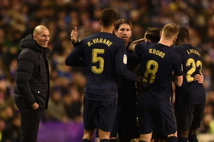 Real không mua sắm và Zidane phải bước vào mùa giải mới với những cầu thủ cũ.