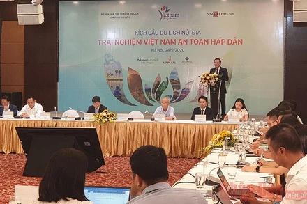 Phó Tổng cục trưởng Tổng cục Du lịch Hà Văn Siêu phát biểu khai mạc (Ảnh: TRANG LINH)