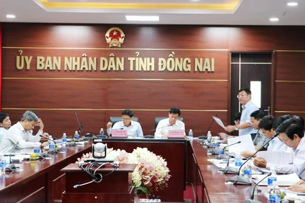 Quang cảnh buổi làm việc.