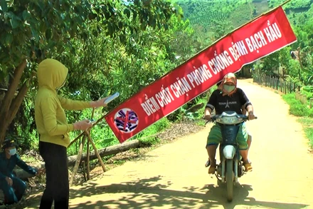 Một điểm chốt chặn phòng, chống dịch bạch hầu ở Đắk Lắk.