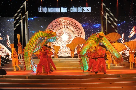 Chương trình nghệ thuật trong buổi lễ khai mạc.