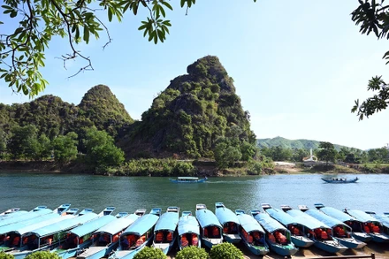 Khám phá Động Phong Nha