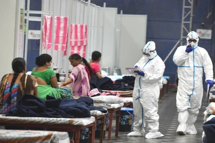 Một trung tâm điều trị người bệnh Covid-19 tại New Delhi, Ấn Độ. (Ảnh: Tân Hoa xã)