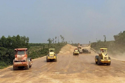 Công bố kết quả mở thầu ba dự án cao tốc bắc - nam