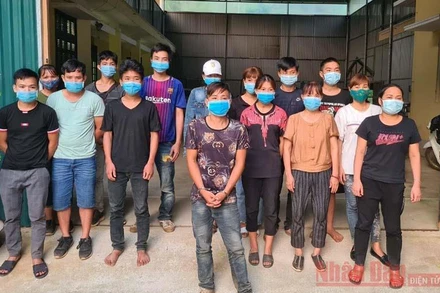 Nhóm người trên đường xuất cảnh trái phép bị Bộ đội Biên phòng phát hiện, ngăn chặn.