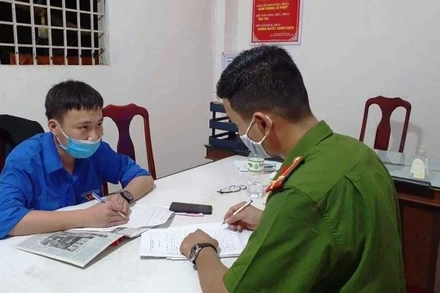 Đối tượng Trần Phước An tại cơ quan công an. (Ảnh cơ quan công an cung cấp)