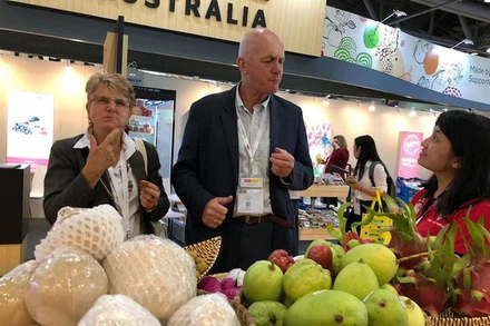 Khách hàng Mỹ nhập nhiều nông sản của Việt Nam. Ảnh minh họa: QUANG HUY