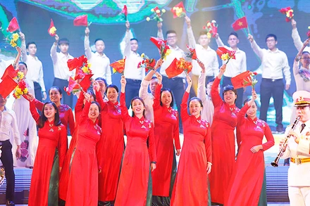 Tiết mục trong chương trình nghệ thuật “Tổ quốc tôi chưa đẹp thế bao giờ” tối 1-9.