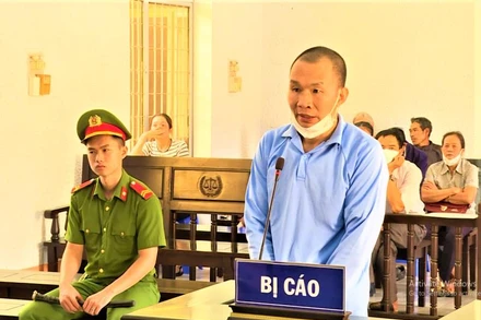 Bị cáo Phạm Văn Tốt tại phiên tòa. 