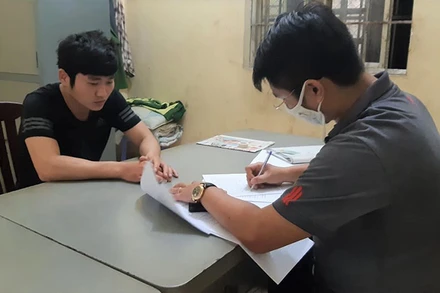 Đối tượng Ngô Đức Tăng tại cơ quan công an.