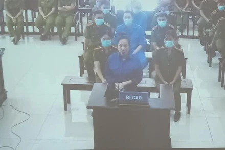 Bị can Nguyễn Thị Dương, vợ “Đường Nhuệ” lĩnh án 1 năm 6 tháng tù giam (Ảnh chụp qua màn hình)