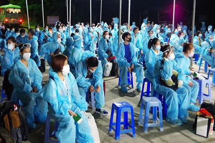 Các công dân được tiếp nhận tại Trường Quân sự tỉnh.