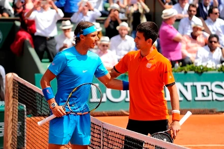 Trận thư hùng giữa Djokovic và Nadal hứa hẹn sẽ vô cùng hấp dẫn. (Ảnh: Roland Garros) 