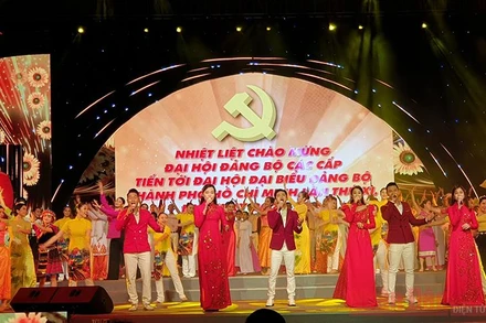 Một tiết mục trong chương trình “TP Hồ Chí Minh - Thành phố anh hùng”