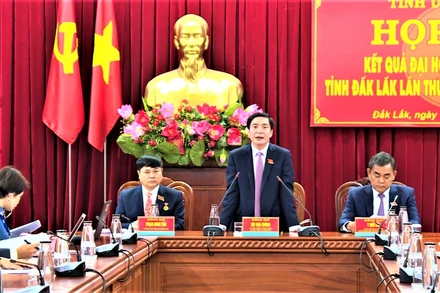 Đồng chí Bùi Văn Cường, Ủy viên Trung ương Đảng, Bí thư Tỉnh ủy Đắk Lắk phát biểu tại buổi họp báo.