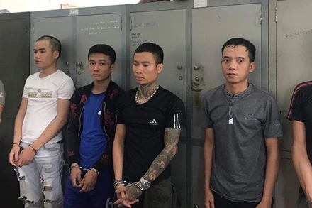 Sáu đối tượng tại cơ quan điều tra.