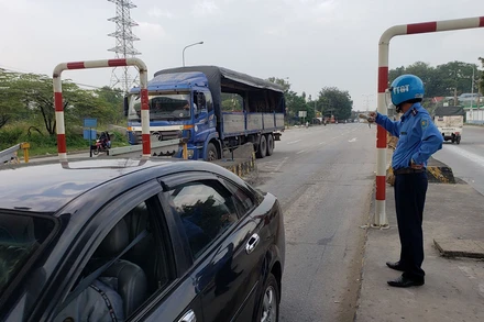 Tạm dừng thu phí trạm BOT quốc lộ 1K kể từ 15 giờ chiều 31-10
