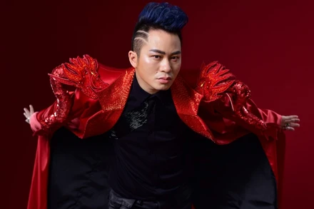 Ca sĩ Tùng Dương.