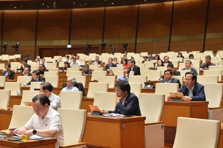 Phiên thảo luận trực tuyến ngày 26-10 của Kỳ họp thứ 10, Quốc hội khoá XIV