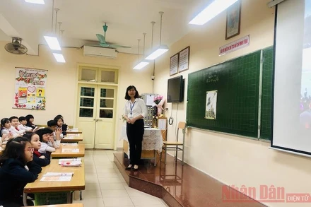 Giờ học tại Trường tiểu học Trần Quốc Toản (Hoàn Kiếm, Hà Nội). Ảnh: LÊ HÀ