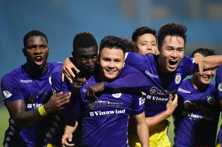 Quang Hải một lần nữa chứng minh đẳng cấp của mình. (Ảnh: TRẦN HẢI)