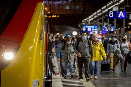 Một góc của nhà ga tại Frankfurt, Đức, ngày 8-10. (Ảnh: AP)