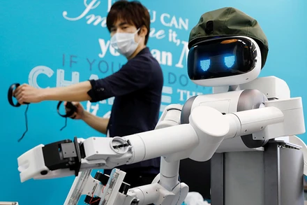 Nhiều cơ hội việc làm của người lao động sẽ bị thay thế bởi máy móc và robot do tác động của đại dịch Covid-19.