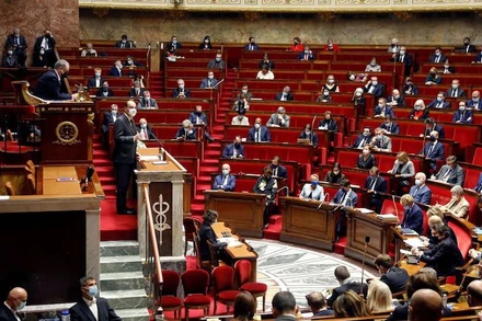 Thủ tướng Pháp Jean Castex trình bày trước Quốc hội về các biện pháp chống dịch trong những ngày tới. (Ảnh: Reuters) 