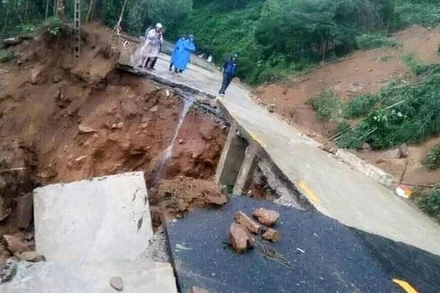 Điểm sạt lở tại khu vực Đèo Le, Km 23+950 tuyến ĐT611.