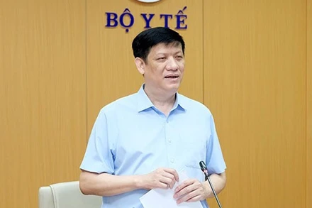 Quyền Bộ trưởng Y tế Nguyễn Thanh Long phát biểu tại buổi giao ban.