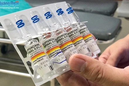 Loại thuốc mà các y, bác sĩ Bệnh viện đa khoa tư nhân Phúc Hưng gây tê cho sản phụ D. (Ảnh: Báo Quảng Ngãi)