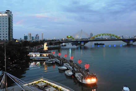 Đà Nẵng suy giảm mạnh về kinh tế do dịch bệnh.