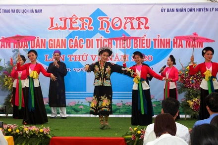 Tiết mục tham dự Liên hoan Văn hóa dân gian các di tích tiêu biểu tỉnh Hà Nam lần thứ 6.