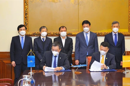 Toàn cảnh lễ ký kết