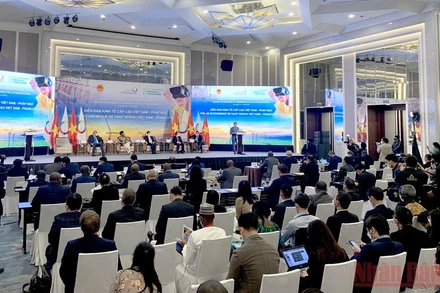 Toàn cảnh Diễn đàn Kinh tế cấp cao Việt Nam-Pháp ngữ.