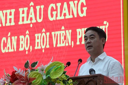 Bí thư Tỉnh ủy Hậu Giang Nghiêm Xuân Thành phát biểu tại buổi đối thoại.