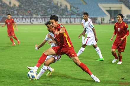 Quế Ngọc Hải tiếp tục là thủ lĩnh nơi hàng phòng ngự đổi tuyển Việt Nam. (Ảnh: THÀNH ĐẠT)